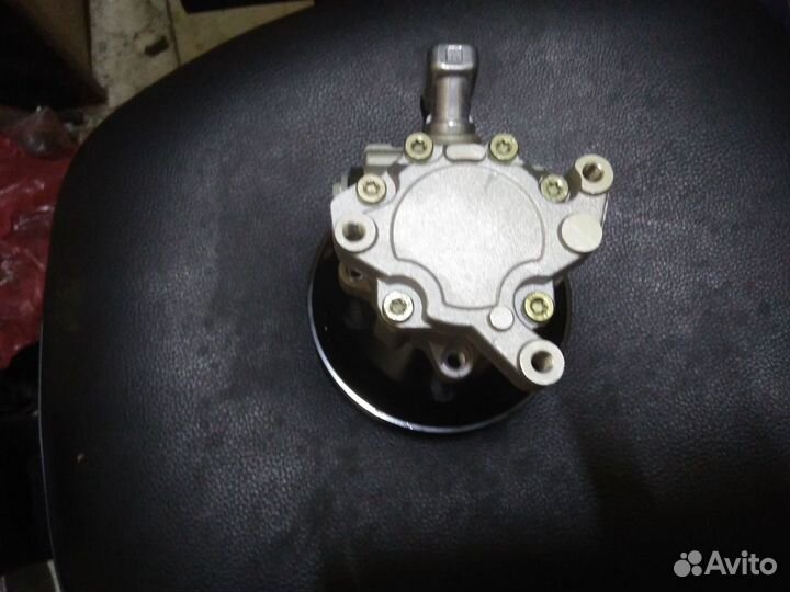 Насос гидроусилителя на Mercedes W210