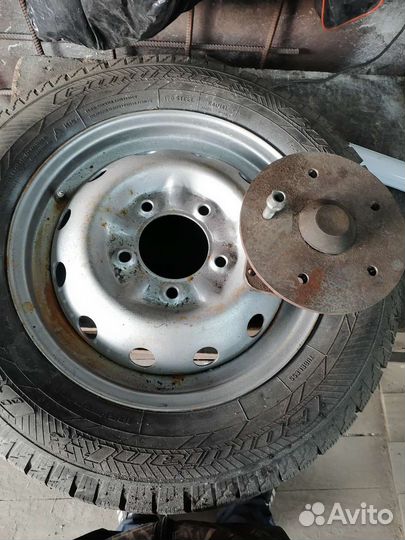 Ступицы для прицепа комплект