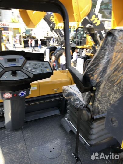 Асфальтобетоноукладчик XCMG RP603, 2024