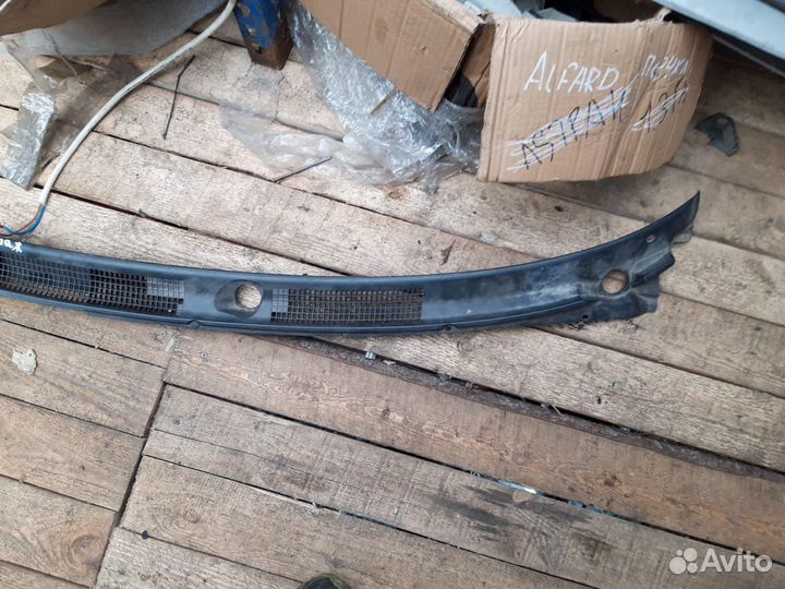 Жабо решетка Mitsubishi Mirage Lancer