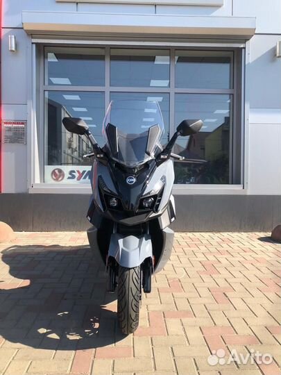 Макси скутер SYM cruisym 300