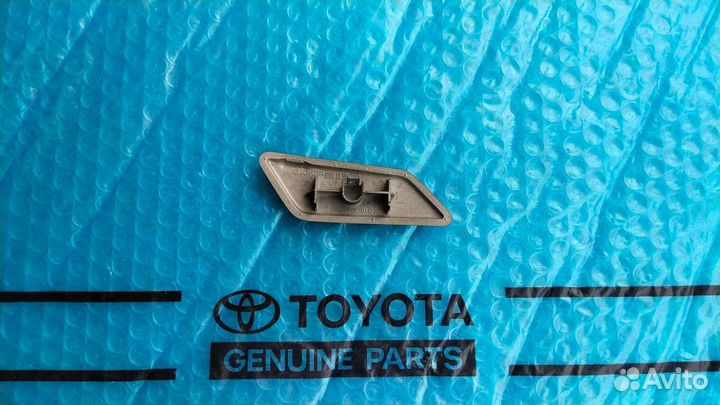 Крышка омывателя Рав 4 -5 левая черный перл 19-23