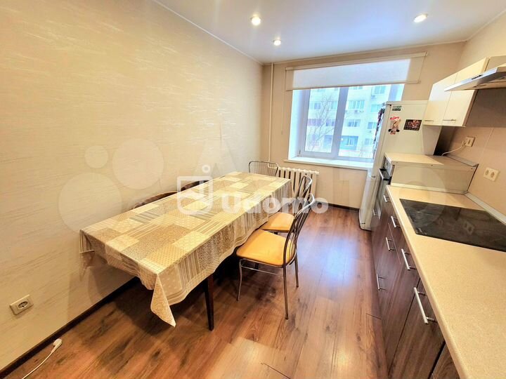 4-к. квартира, 98 м², 4/14 эт.