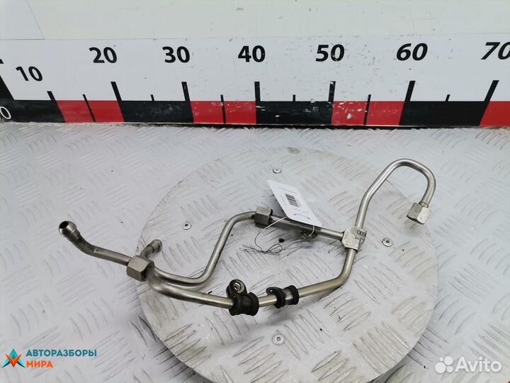 Трубка топливная Audi A6 4F/C6 2005 06E127501P