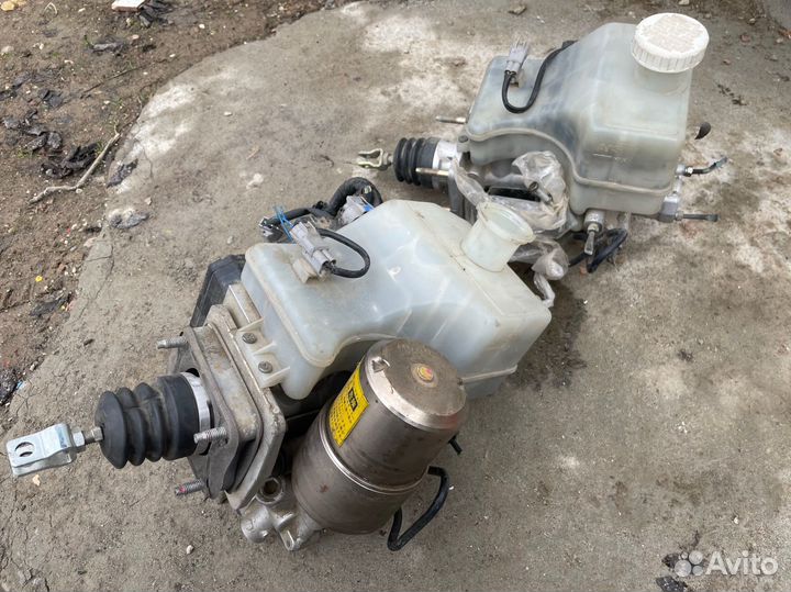 Гидроаккумулятор груша mitsubisi pajero 3/4