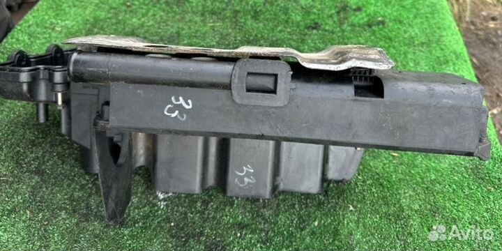 Клапанная крышка Land Rover Freelander 2.0 2003