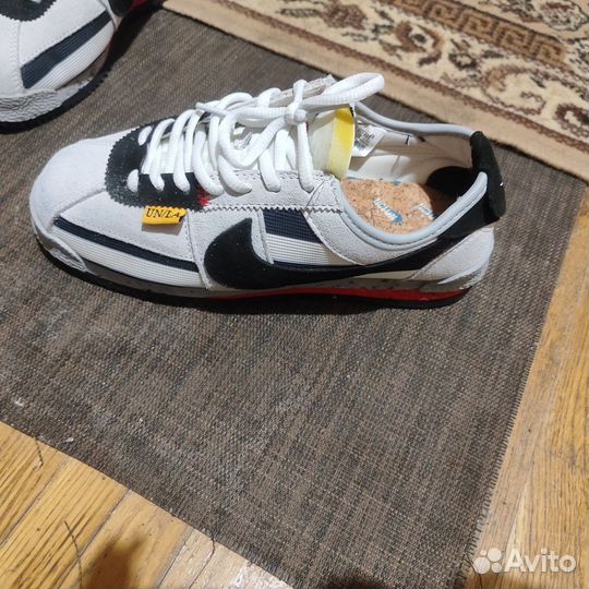 Кроссовки nike женские