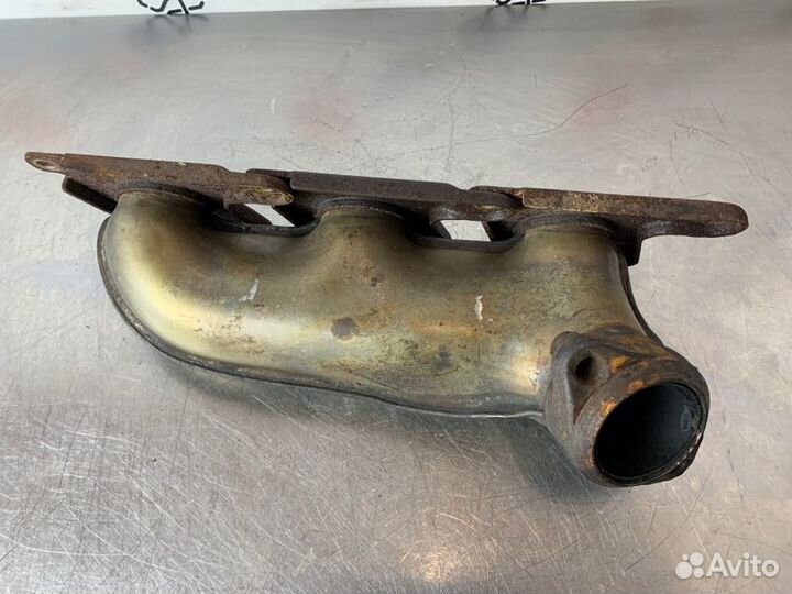 Коллектор выпускной правый Mercedes C-Class W204