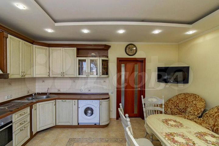 3-к. квартира, 88 м², 5/5 эт.