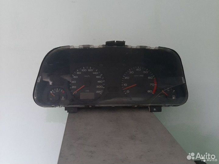 Щиток приборов Peugeot 306