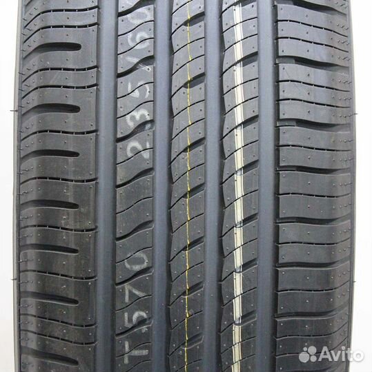 Roadstone N'Fera RU1 225/55 R19 105W