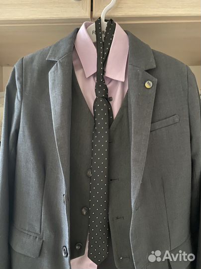 Костюм брюки жилет пиджак галстук