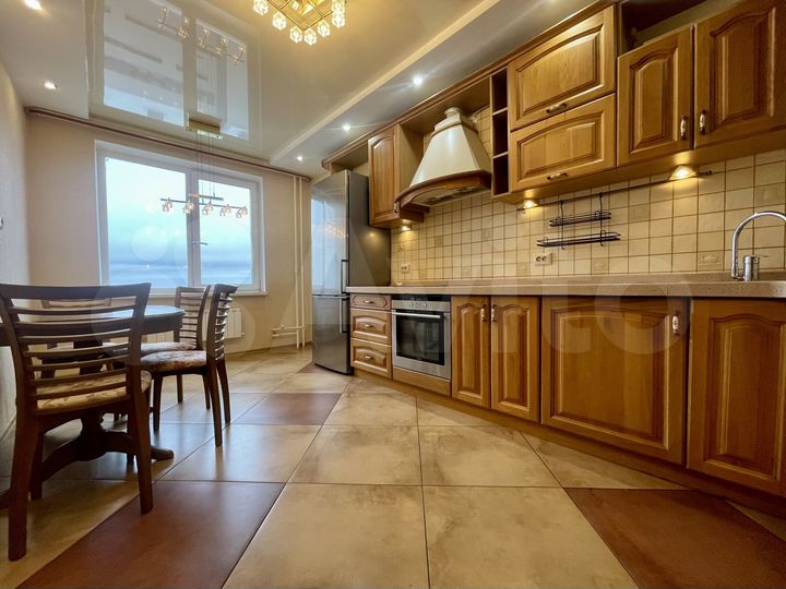 3-к. квартира, 86,3 м², 15/17 эт.