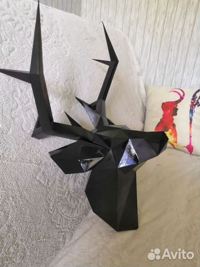 Полигональная фигура: Голова оленя из бумаги декор