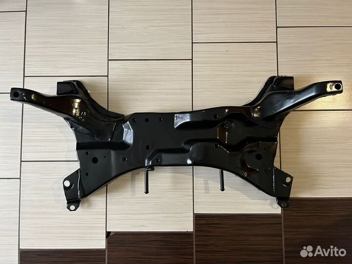 Подрамник передний Mitsubishi Lancer 9