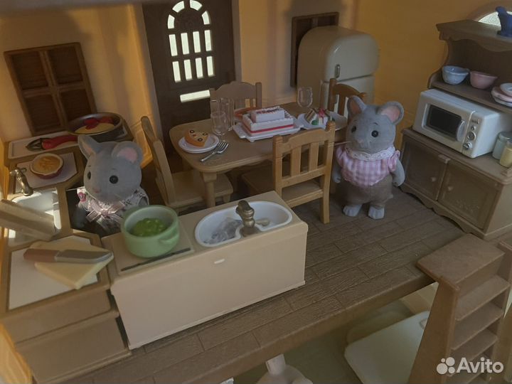 Sylvanian Families дома, больница, мебель