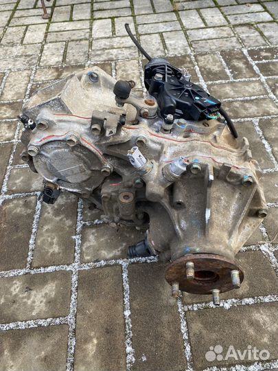 Раздатка Toyota Land Cruiser 100 1HD FTE 4.2