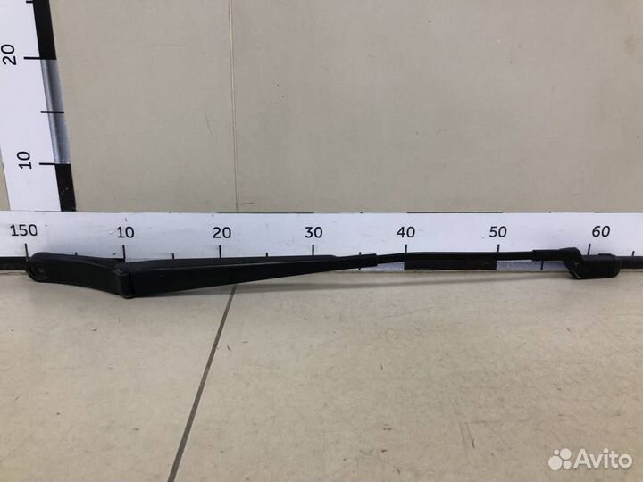 Поводок стеклоочистителя передний правый Volkswage