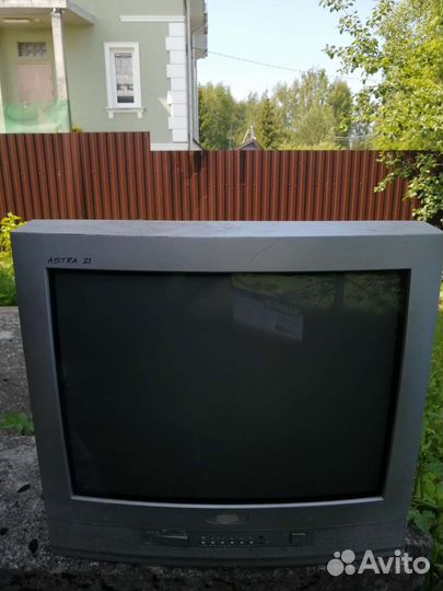 Телевизор на запчасти