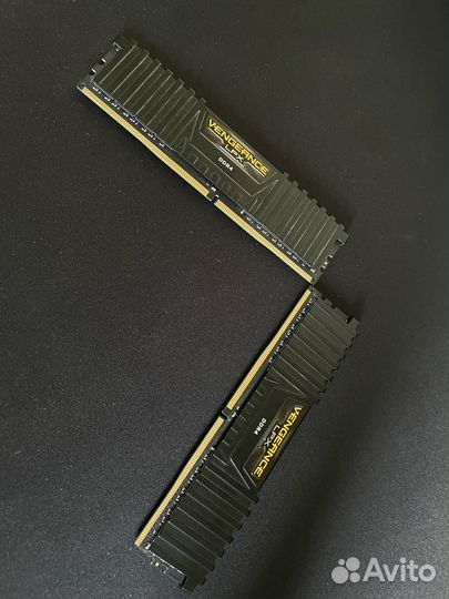Оперативная память ddr4 8gb crucial 2400MHz