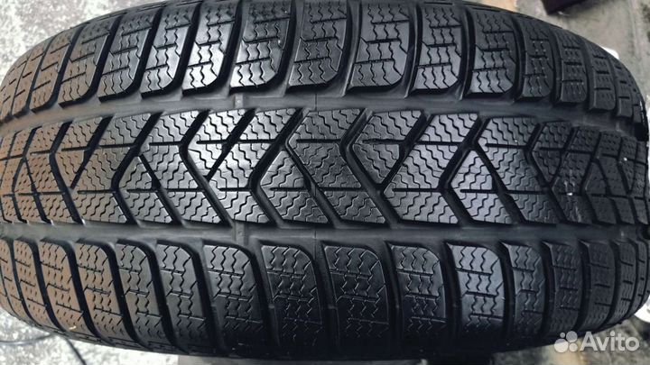 Pirelli Winter Sottozero 3 225/50 R17
