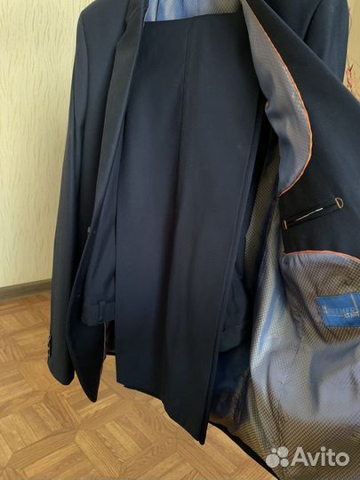 Школьный костюм