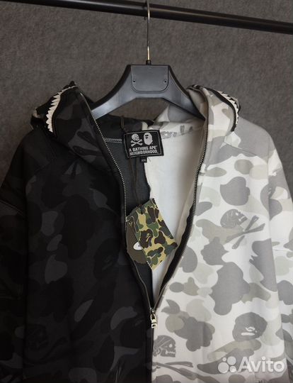 Толстовка Bape разноцветная