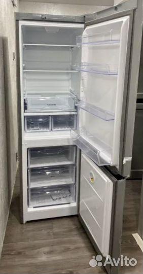 Холодильник Indesit (Новый)