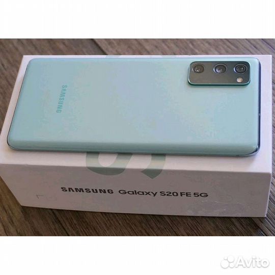 Смартфон Samsung Galaxy S20 FE G780F 8/256gbмятный