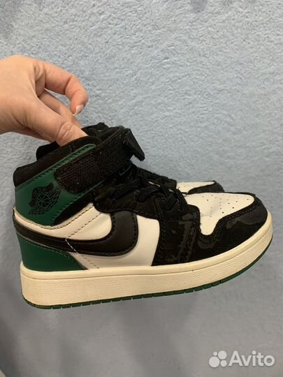 Кроссовки джорданы