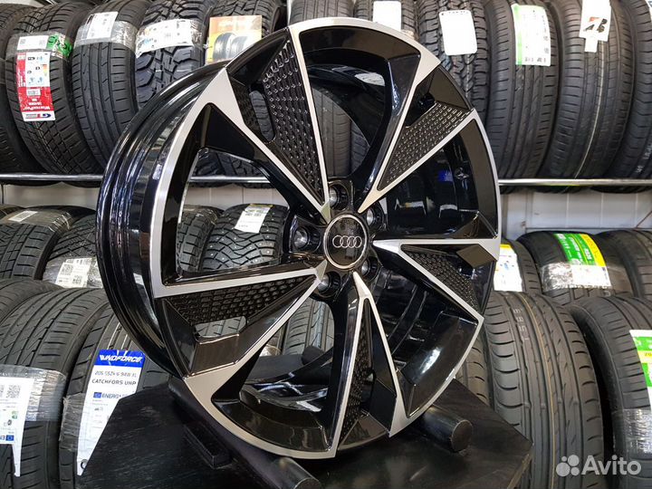 Диски на Audi R18 Black Front Polished