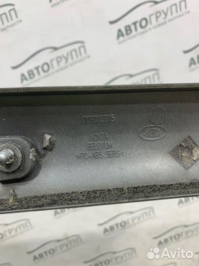 Накладка лобового стекла левая Land Rover Range