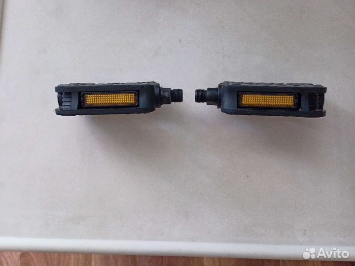 Педали для велосипеда