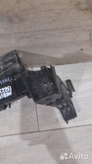 Кронштейн заднего бампера левый Mercedes Glc X253