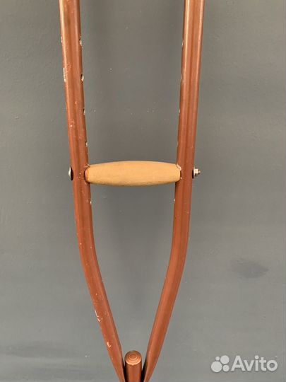 Костыль подмышечный