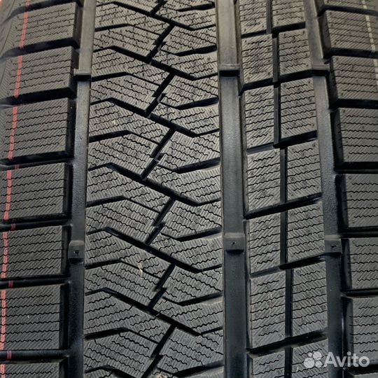 Triangle PL02 255/45 R19 104V