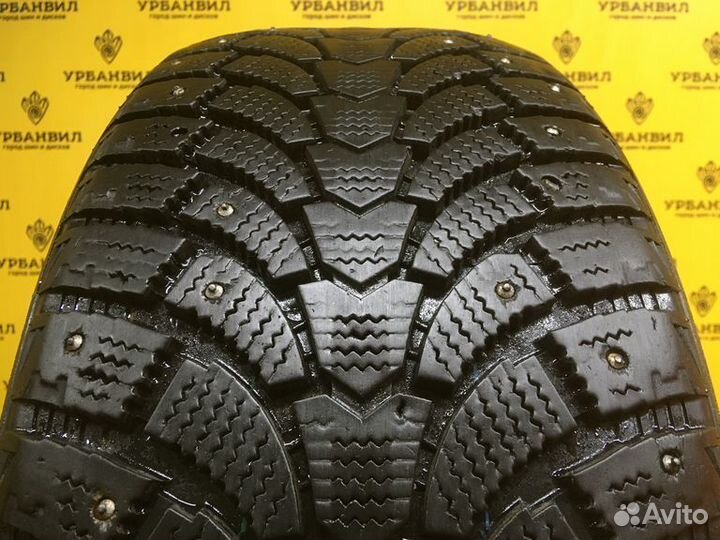 Maxtrek Trek M900 Ice 215/50 R17 95T