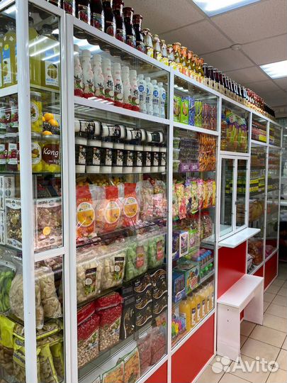 Стеклянная витрина