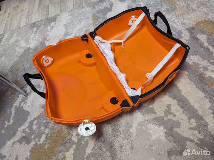 Детский чемодан trunki