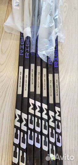 Клюшки ccm ribcor trigger 7 pro и AS V pro