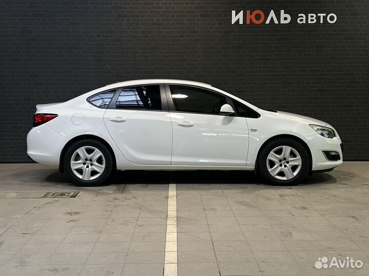 Opel Astra 1.6 МТ, 2012, 103 560 км