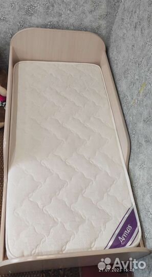 Детская кровать от 3 лет с матрасом бу