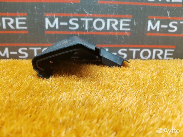 Накладка на порог правая Mercedes-Benz M-Class