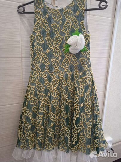 Продам платье для девочки