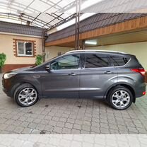 Ford Kuga 1.6 AT, 2015, 115 000 км, с пробегом, цена 1 700 000 руб.