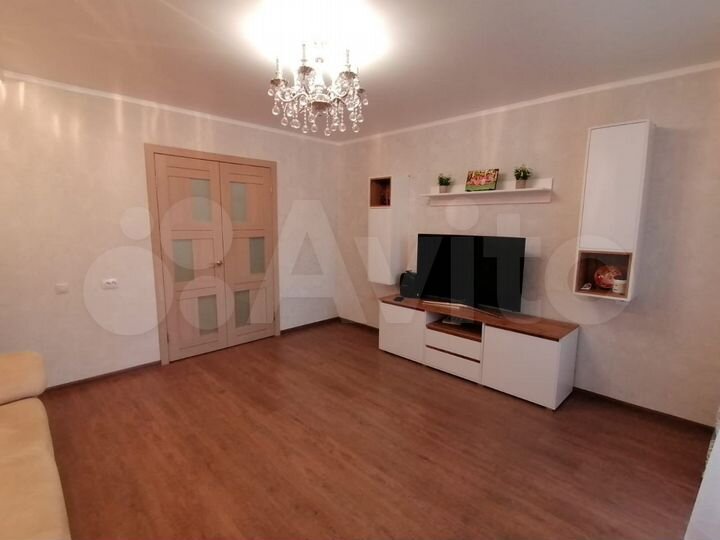 3-к. квартира, 80 м², 2/7 эт.