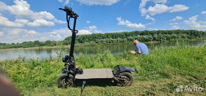 Электросамокат Ultron T11 plus 3200W