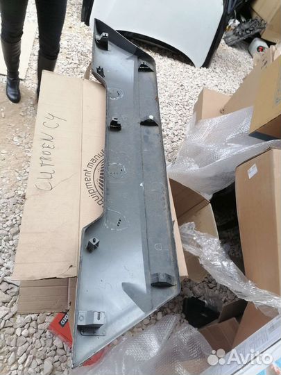 Nissan X-Trail 31 накладка задней крышки багажника