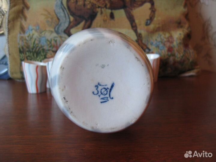 Фарфоровый графин с рюмочками (СССР)