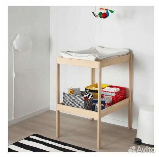 Пеленальный столик